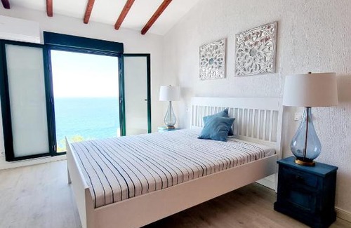 Coveta Fuma Cabin | Casa Paraiso Acantilado1