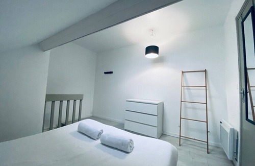 Deux Croix-Banchais Apartment | Casa Pasteur : Pretty Duplex - City centre