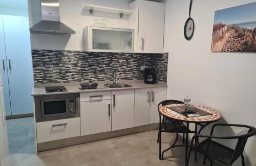 Playa de Arinaga Apartment | Casa Paula - 12
