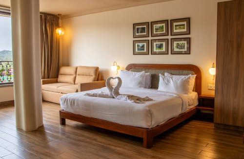 Baga Hotel | Casa Peacock