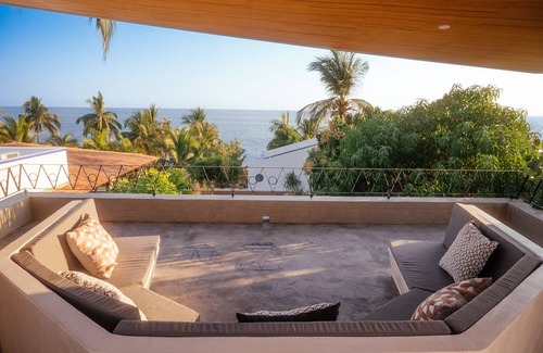 Carrizalillo House | Casa Pelicano - Elegance in the heart of Puerto