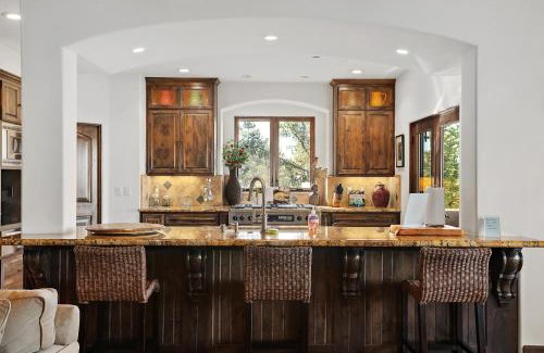 Happy Hill House | Casa Pelicano