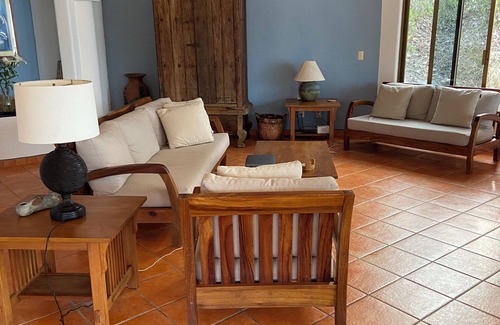 Lo de Marcos Villa | Casa Pelicanos: Oceanfront Home: Beach Vacation Paradise