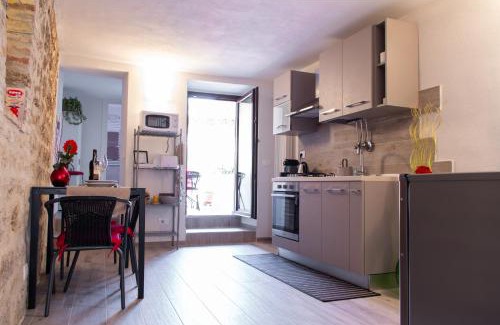 Colle di Val d'Elsa Apartment | Casa per la Costa