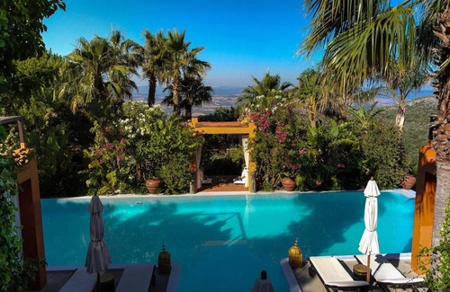 Casares House | Casa Pino, 1 Bed, Sleeps 2, Pool, Hot Tub