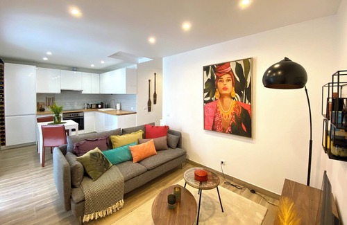 Ferragudo House | Casa Pirilampo in the heart of Ferragudo, 450m from the beach Pet friendly