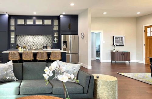 Kessler House | Casa Platino: 4 Bedrms, Pets, big yard, BishopArts