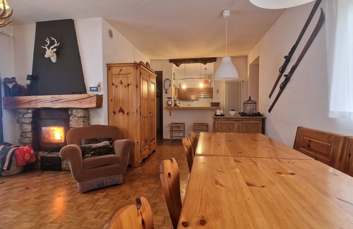 Polsa Apartment | Casa Polsa "1964" - #02nHoliday Home in the mountains