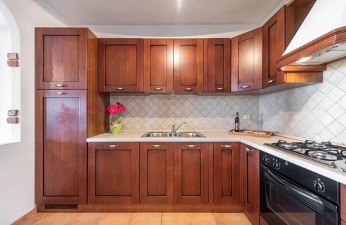 Siniscola Apartment | Casa Pompia 5 - Two Bedroom Apartment, Sleeps 4