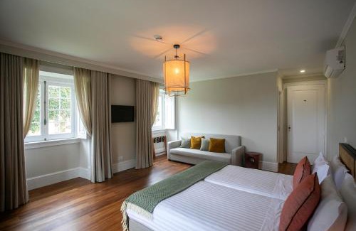 Ponta Delgada Bed & Breakfast | Casa Portuguesa - Charming House