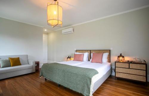 Ponta Delgada Bed & Breakfast | Casa Portuguesa - Charming House