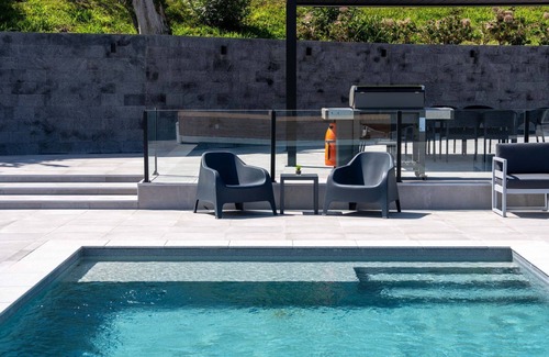 Ponta Delgada Villa | Casa Pura Vida - Heated Pool and Seaview