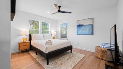 Central East Austin House | Casa Que Canta by AvantStay Private Pool Firepit Walkable East Austin Gem