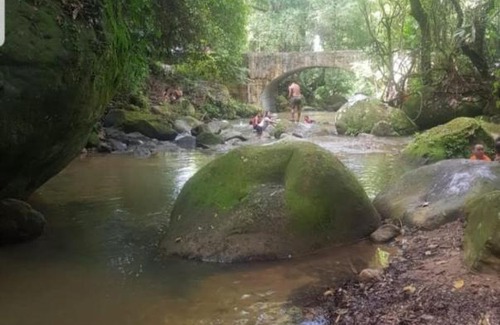 Icononzo House | Casa Quinta Con piscinas Melgar TOLIMA