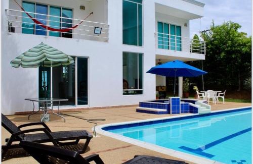 Melgar House | CASA QUINTA VILLA EN MELGAR