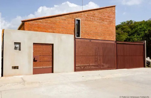 Crucecita House | Casa rústica contemporánea para 8 personas