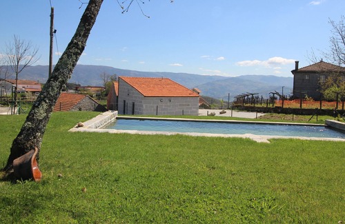 Baiao Other | Casa Rústica no Douro, com Piscina e Churrasqueira