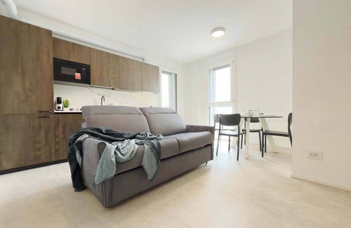 Ponte Seveso Apartment | Casa Raffaele, modern design next to central station