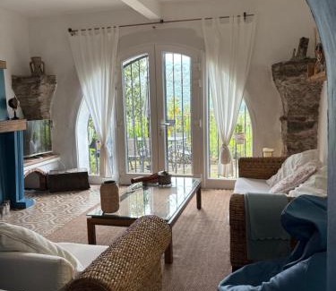 Diano San Pietro House | Casa Relax, un uliveto sul mare.