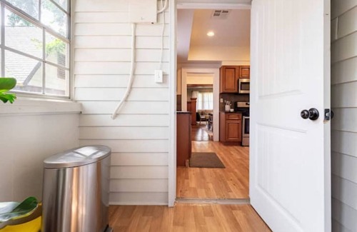 Mesta Park House | Casa Rivera Uptown with 2 king beds