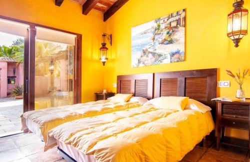 Benimarco House | Casa Rosa Boutique Home