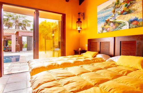 Benimarco House | Casa Rosa Boutique Home