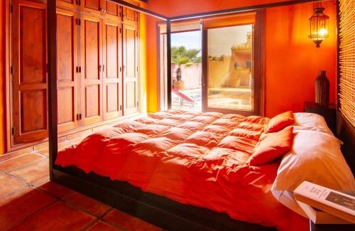 Benimarco House | Casa Rosa Boutique Home