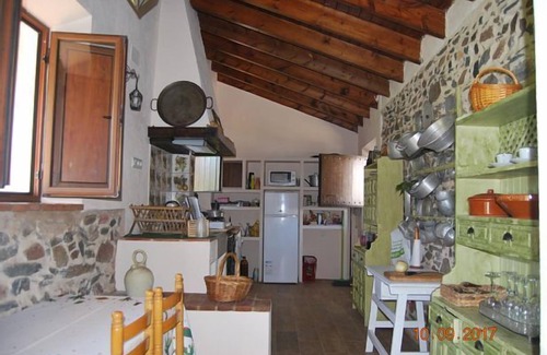 Fuente de Cantos Cottage | Casa Rural Ecológica Huerta del Pirata for 12 people