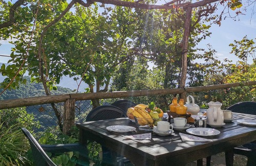 Algatocin House | Casa Rural El Alambique