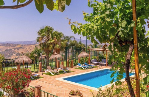 Periana Villa | Casa Rural Loma de Moya Periana by Ruralidays