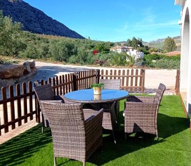 Valle de Abdalagis House | Casa rural Rocío - Caminito del Rey, con piscina privada