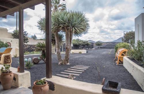 Tinajo House | CASA RURAL TISALAYA