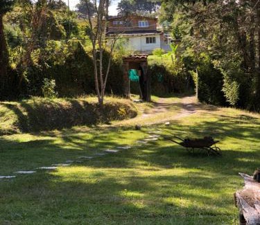 Medellin House | Casa Rustica con chimenea en su interior, rodeado de los cuatro elementos tierra, fuego, aire y agua, ubicada en sector tranquilo, para descansar en familia o amigos,