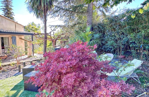 Manosque Villa | Casa Santa Roustagne - Family Villa, Pool and Countryside View