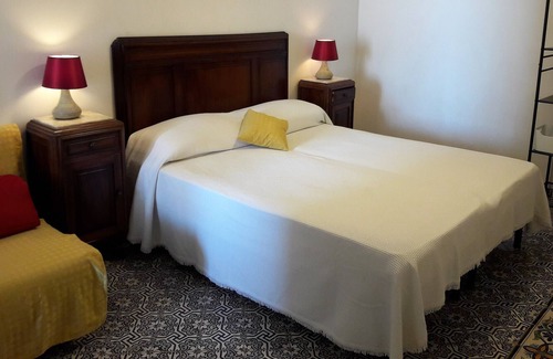 Vietri sul Mare Apartment | Casa Sebastian Maxi - near the beach - for families or groups of friends