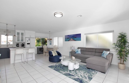 Ramrod Key House | Casa Sirena, FL Keys Canalfront 3BD/2BA home offers a small pool & private dock