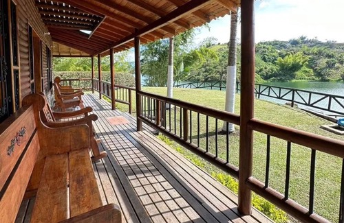 Guatape Boat Rental | Casa Sobre la Represa de Guatapé