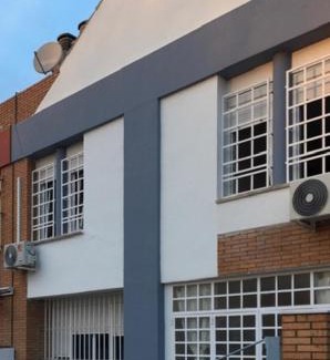 Sevilla Este House | Casa Soleada en Calle Tranquila