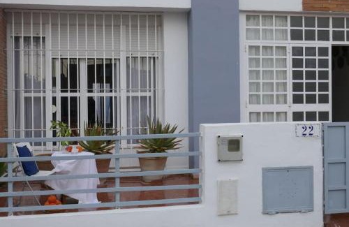 Sevilla Este House | Casa Soleada en Calle Tranquila