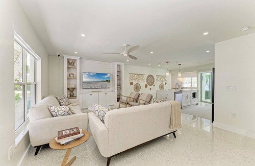 Whitney Beach House | Casa Spoonbill