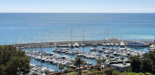 San Lorenzo al Mare Apartment | Casa stella