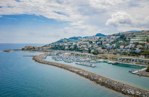 San Lorenzo al Mare Apartment | Casa stella