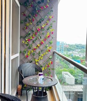Viman Nagar Apartment | Casa Stories-Balcny Studio-Nr Airport-Neon Hometel Vimamnagar