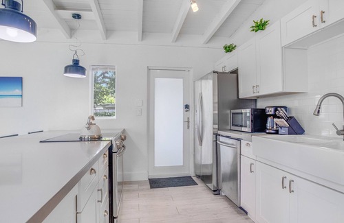 Sunset House | Casa Sunshine - Minutes to beaches, FLL airport, & Hard Rock