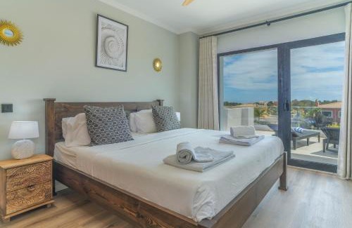 Albardeira Villa | Casa Talay 4 Bedroom Pool Villa - Meia Praia Beach, Lagos