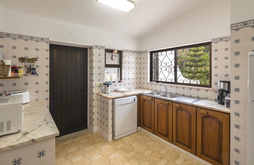 Carvoeiro Villa | Casa Tamaris - little paradise! Heated pool, priv. Garden, 3 bedrooms