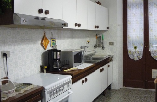 Chianni Apartment | casa tarrini con wifi gratuito e prezzo ottimo per tutto l'arno
