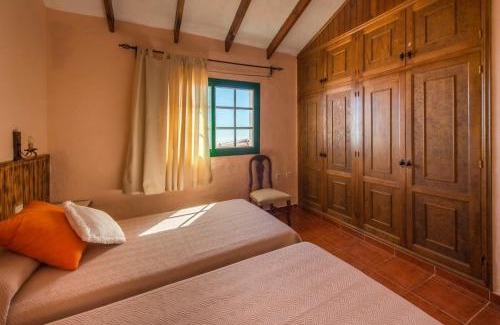 Isora House | Casa Tia Estebana