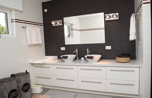 De Engel Villa | Casa Tibella is an attractively furnished holiday home.
