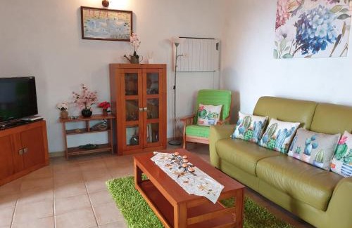 Isora House | CASA TIN
